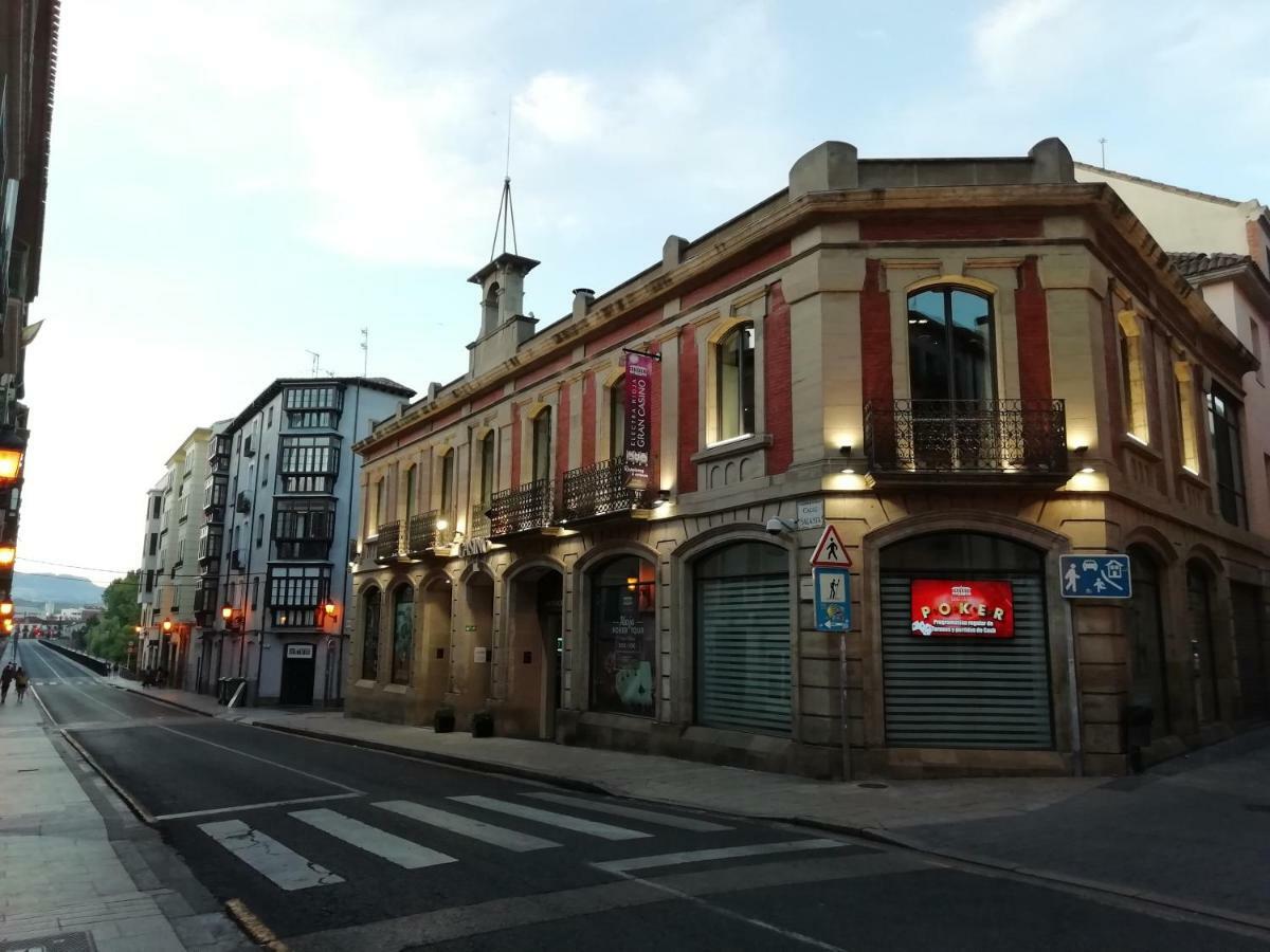 Apartamento Turistico Santiago Logroño Exterior foto